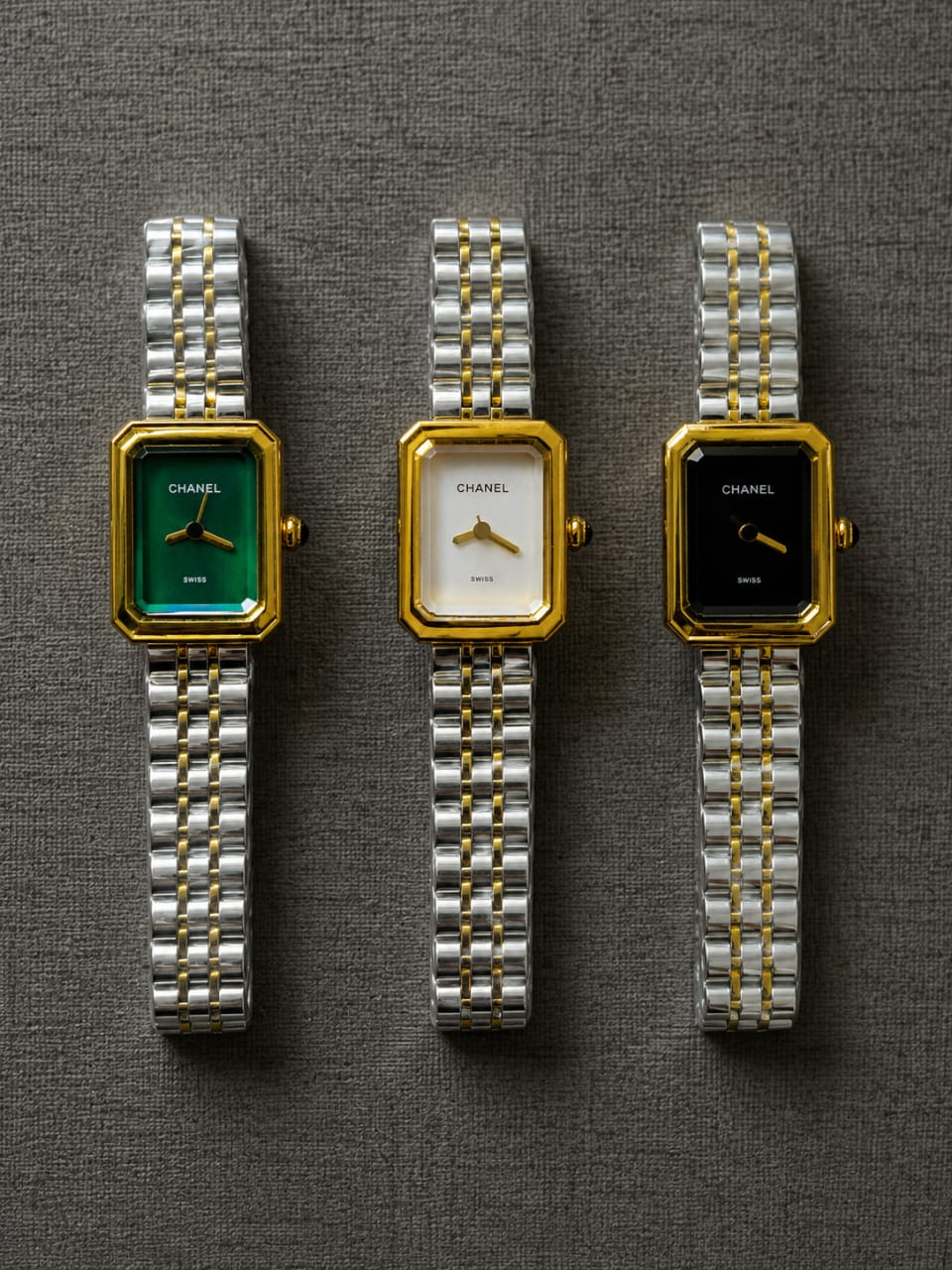 These square gold-tone watches are giving old money + power boss vibes ✨