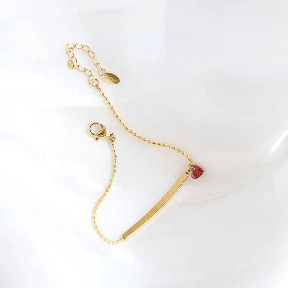 Elegant Red Heart Charm Bracelet