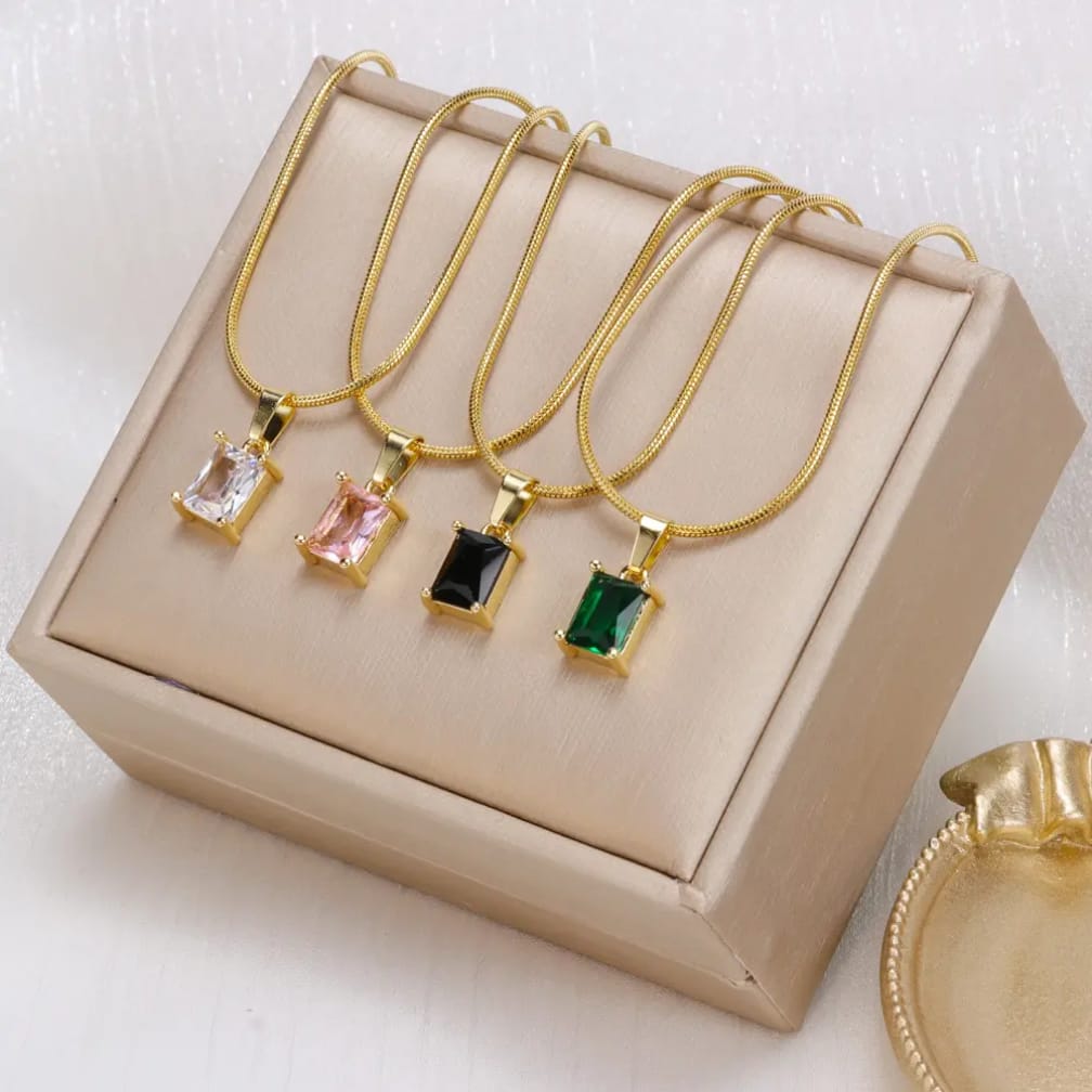 Elegant Squre Style Pendant