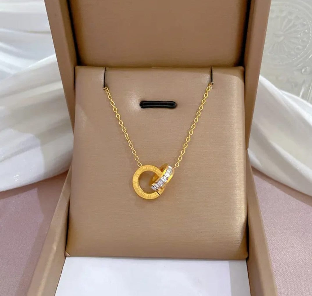 Double Circle Pendant Necklace