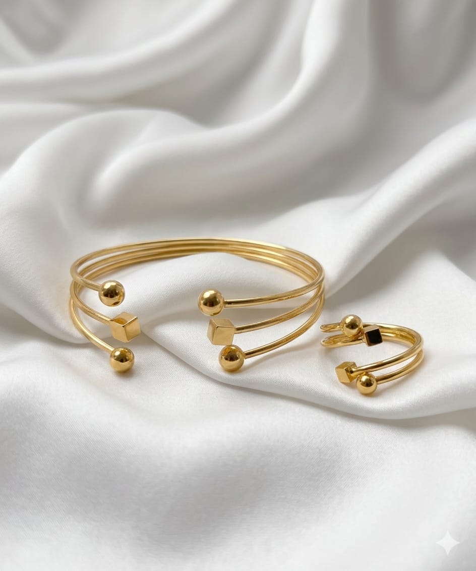 Hate tight bangles? Meet the open cuff✨️ Gold Plated Hand Cuff Ring