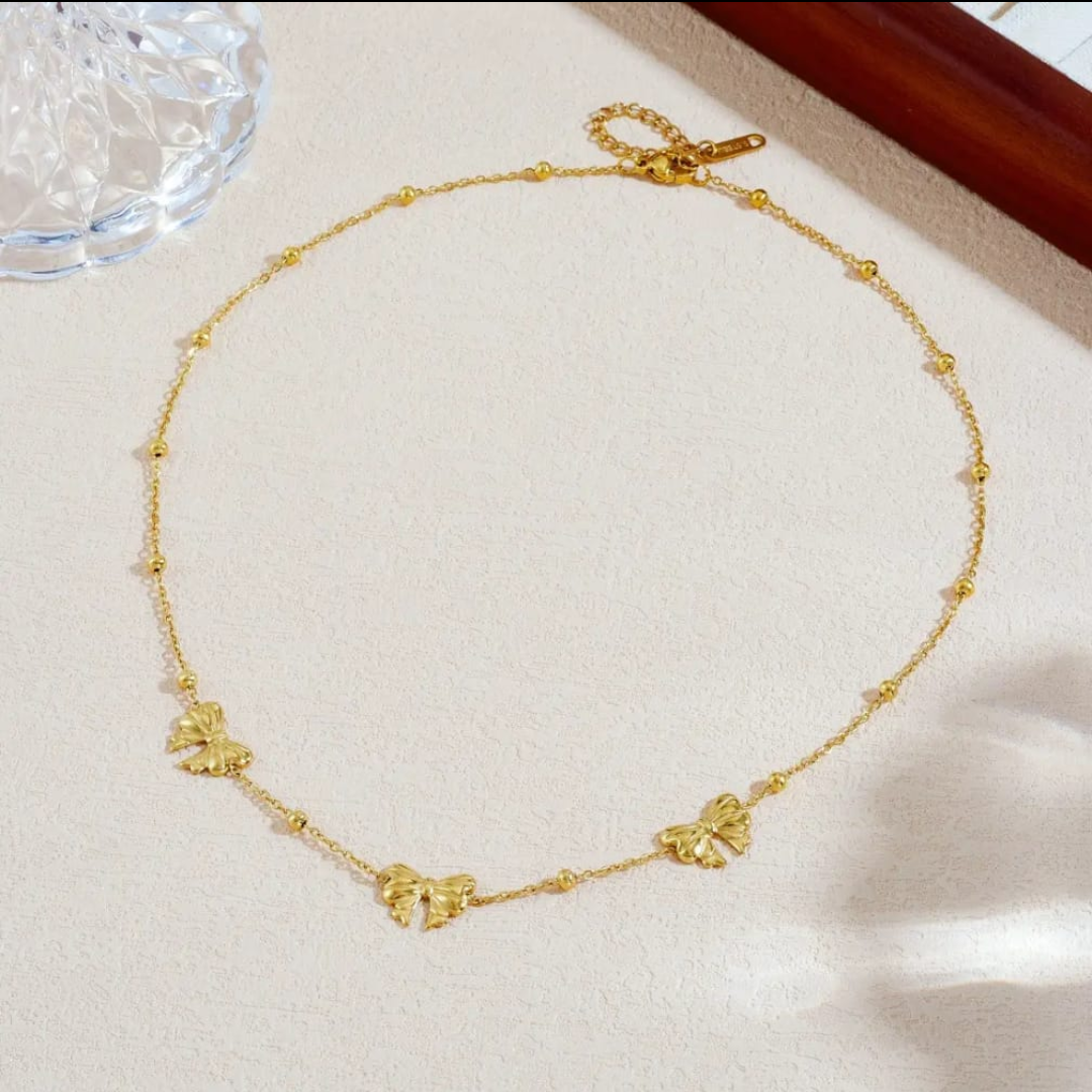 Gorgeous gold butterfly charm necklace that catches every eye!