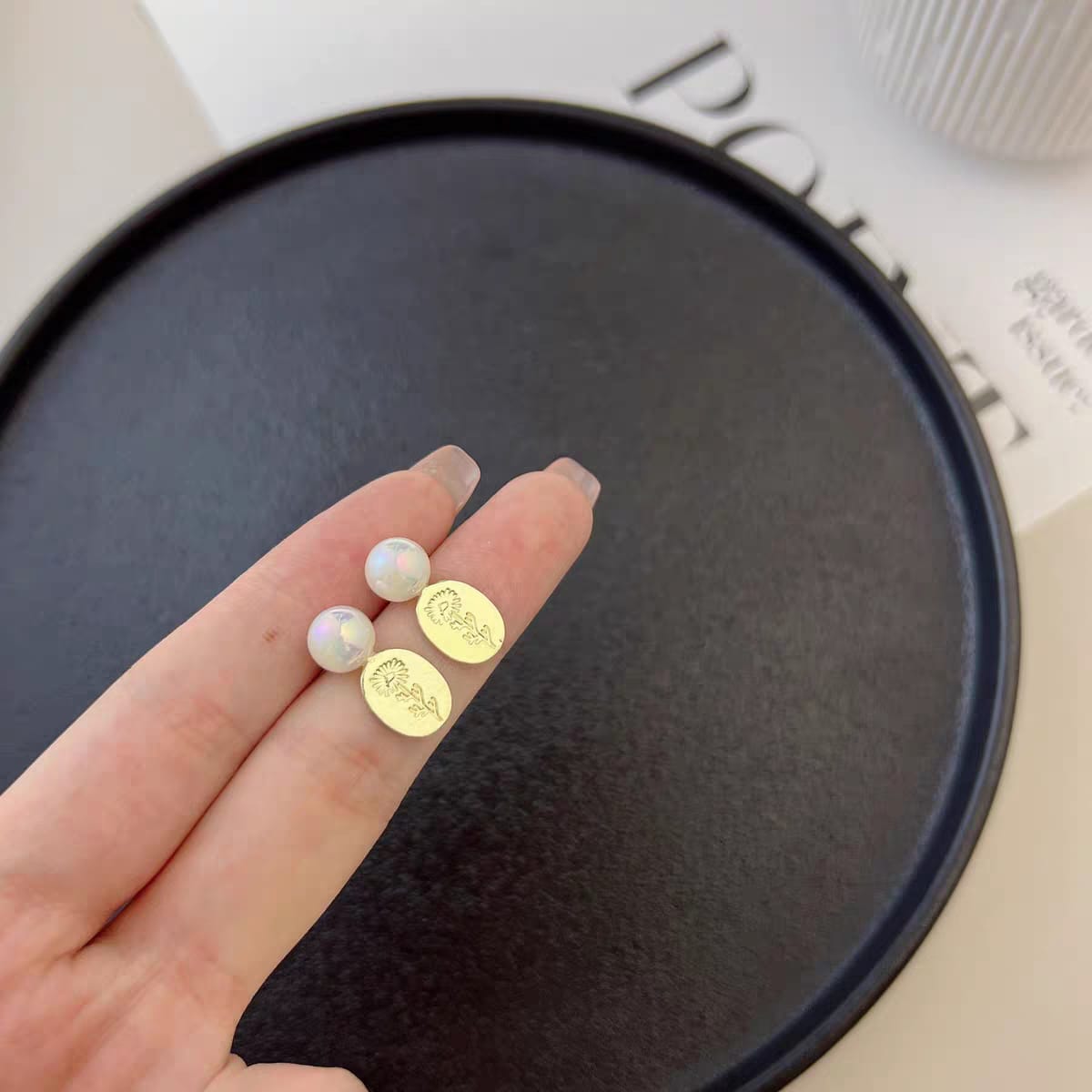 You found earrings that go with everything 🤍