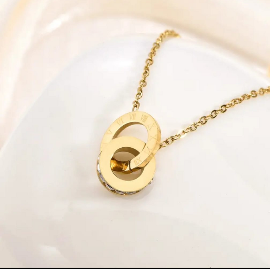 Double Circle Pendant Necklace