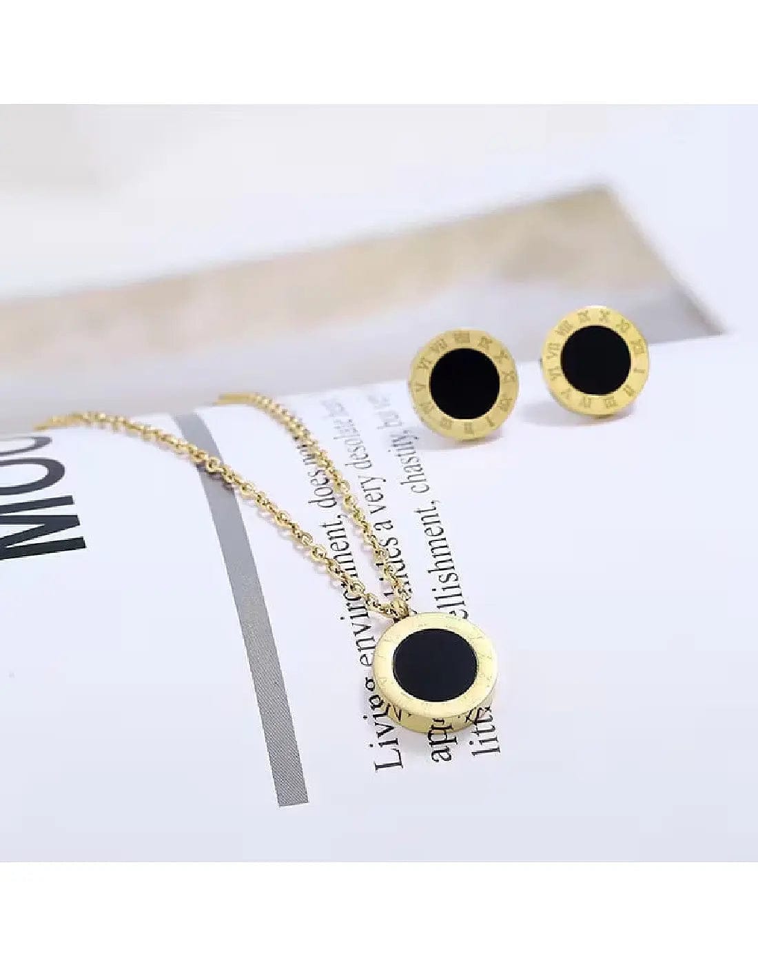 Black Roman Gold Jewellery Set