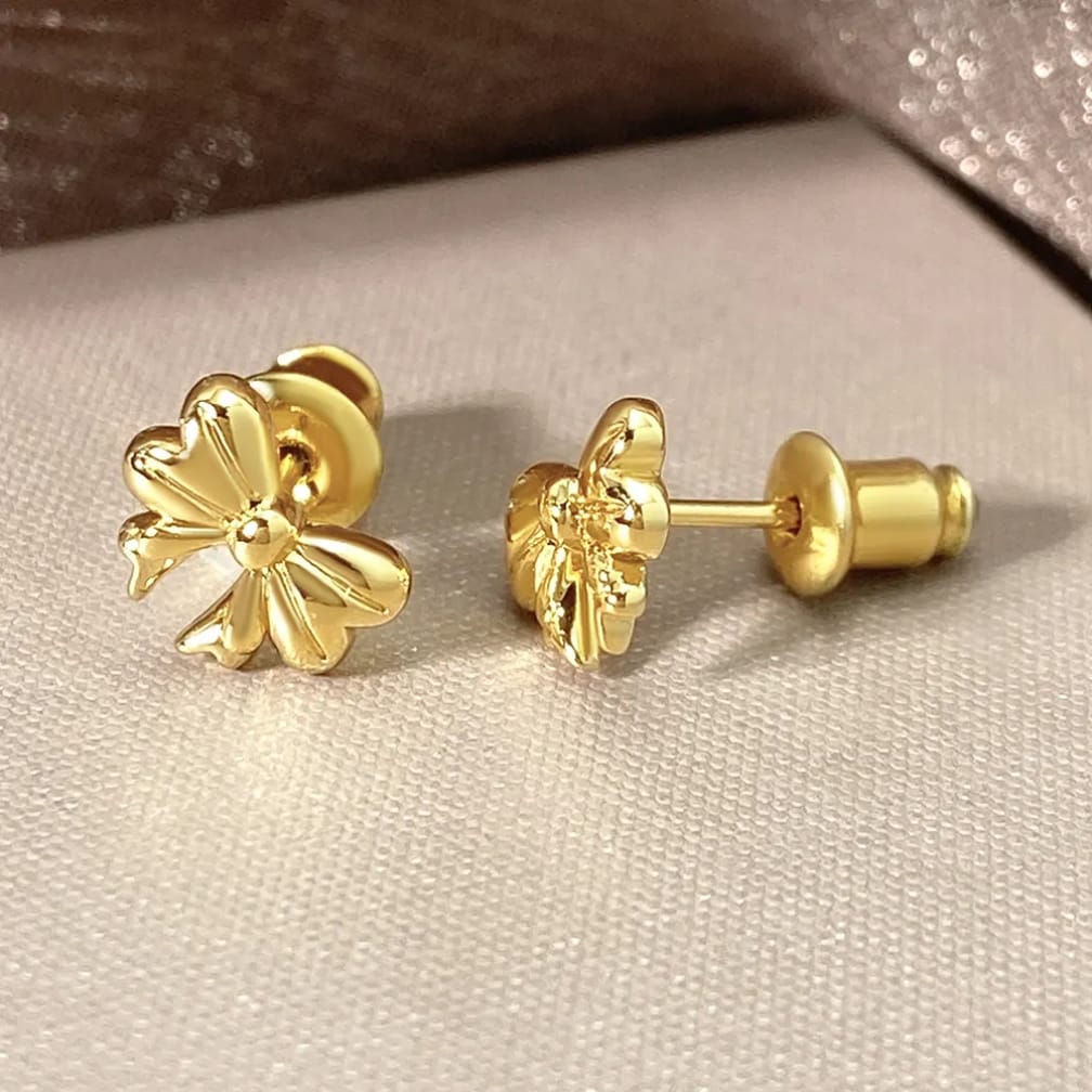Your new everyday obsession...Stainless steel earing