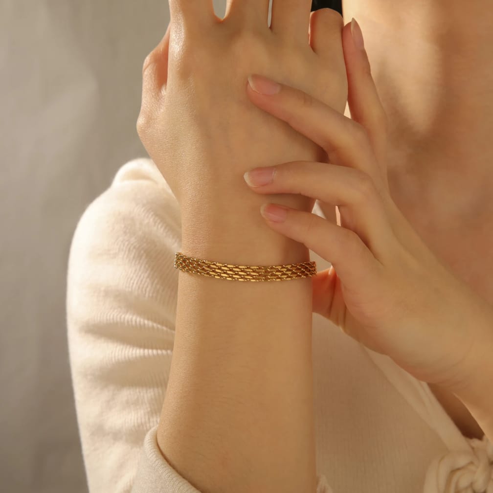 “Golden layers of luxury ✨ This mesh chain bracelet is made to shine with you"