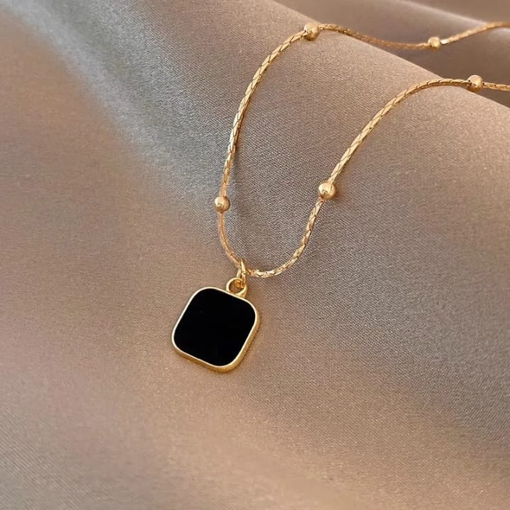 Your everyday chain that goes with literally everything💫